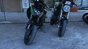 Ducati Monster 600 Dark (1998 - 01)  (5)