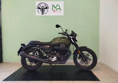 Moto Guzzi V7 III Stone (2017 - 20) - Annuncio 10025871