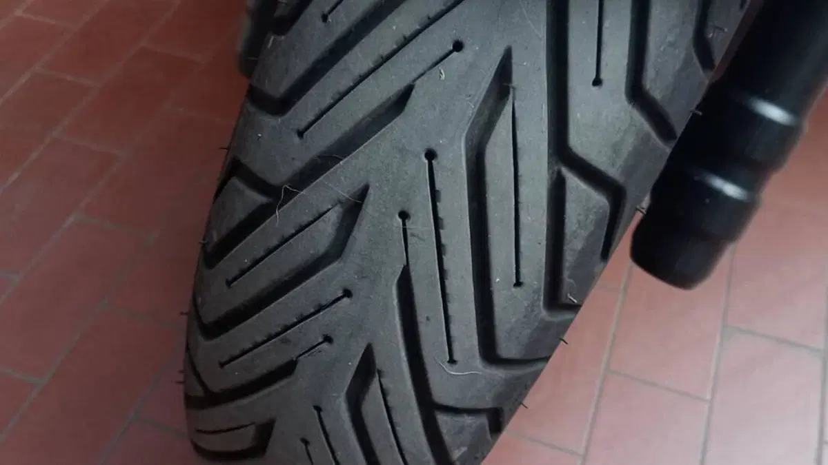 Yamaha X-Max 250 ABS (2011 - 13)  (6)