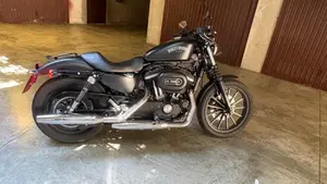 Harley-Davidson 883 Iron (2014 - 16) - XL 883N  (4)