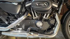 Harley-Davidson 883 Iron (2014 - 16) - XL 883N  (8)