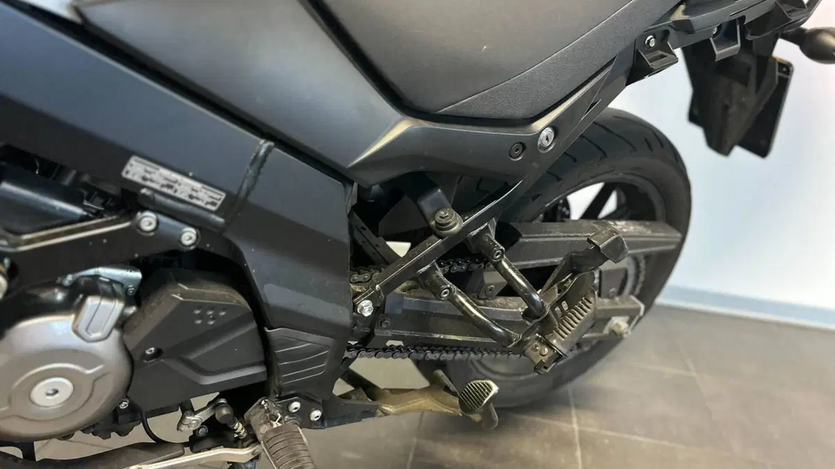 Suzuki V-Strom 650 (2021 - 25)  (8)