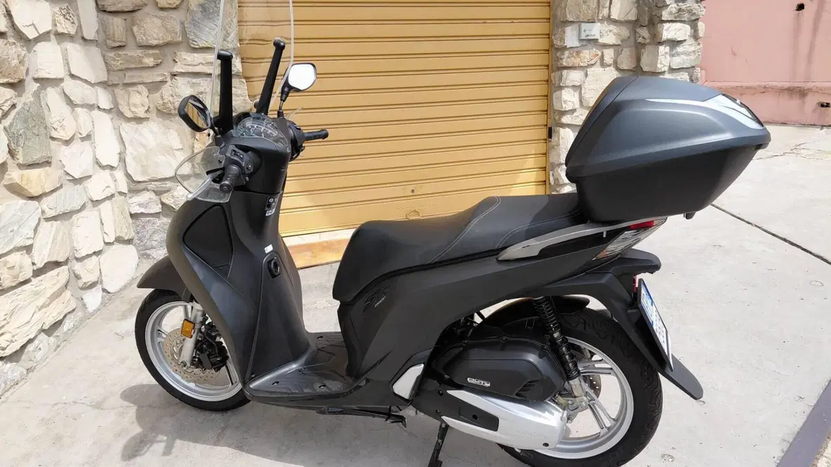 Honda SH 150i (2017 - 19)  (2)