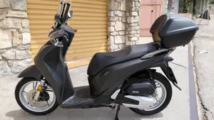 Honda SH 150i (2017 - 19)  (4)