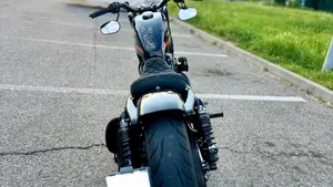 Harley-Davidson 1200 Forty-Eight (2016 - 20)  (4)