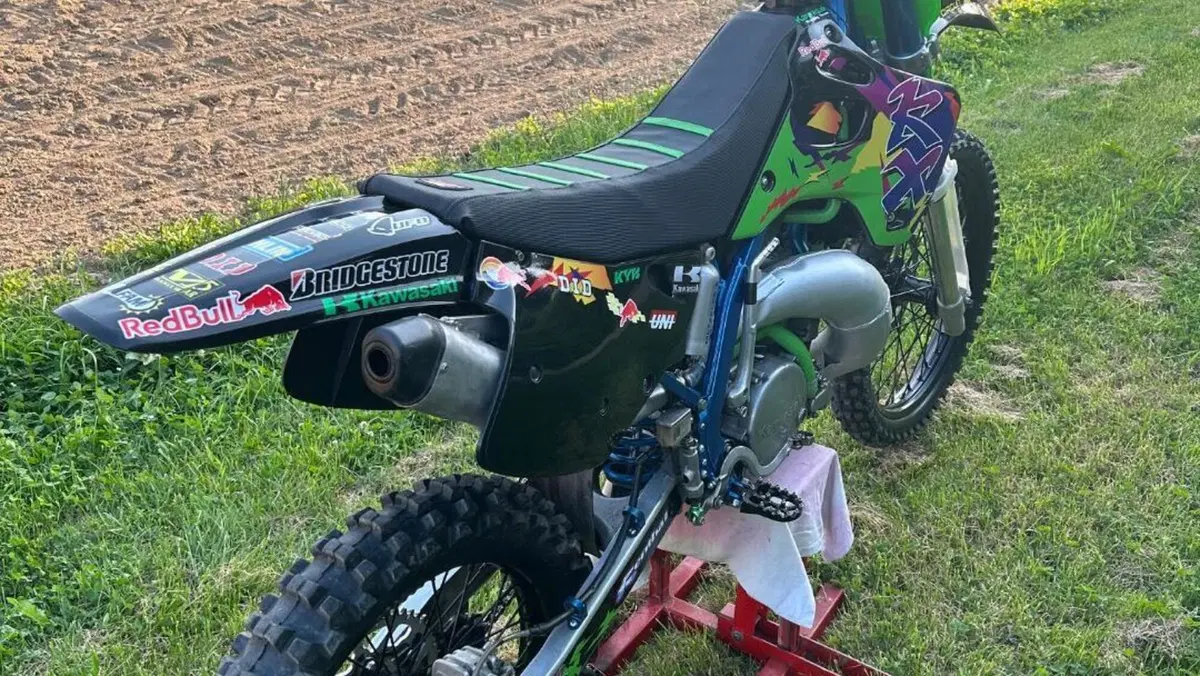Kawasaki KX250 (1994 - 01)  (4)