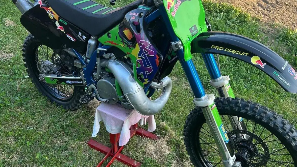 Kawasaki KX250 (1994 - 01)  (6)