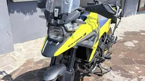 Suzuki V-Strom 1050XT (2020 - 23)  (4)