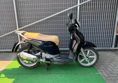 Aprilia Scarabeo 125 i.e. (2009 - 11) - Annuncio 10026017