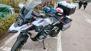 Bmw R 1250 GS (2021 - 24)  (2)