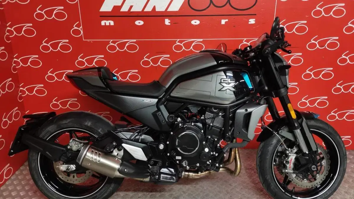 CFMOTO 700CL-X Heritage (2021 - 26) 