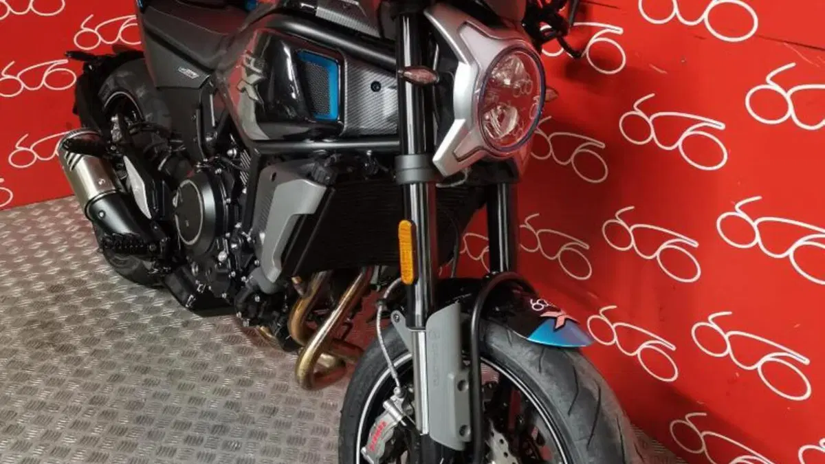 CFMOTO 700CL-X Heritage (2021 - 26)  (2)