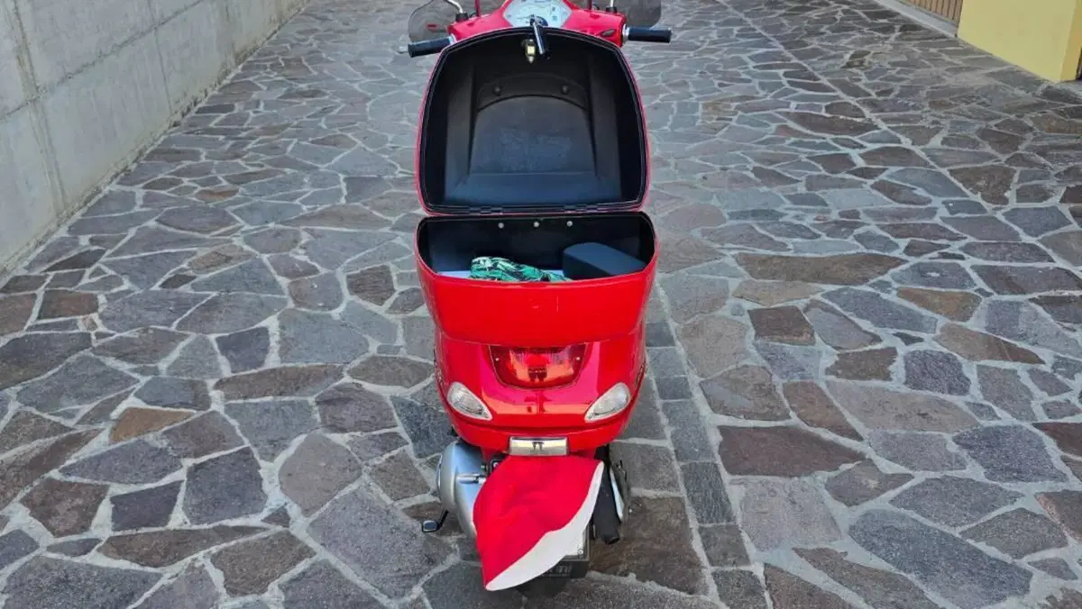 Vespa LX 150 i.e. (2009 - 12)  (2)