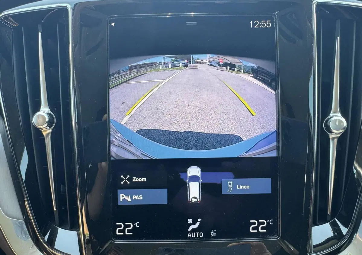 Volvo V60 B4 (d) Geartronic Momentum Business (18)