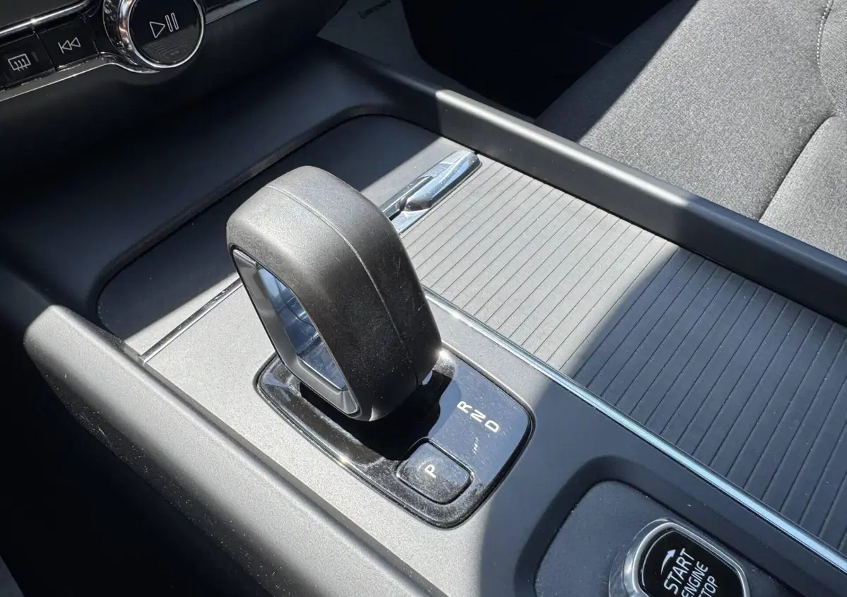 Volvo V60 B4 (d) Geartronic Momentum Business (17)