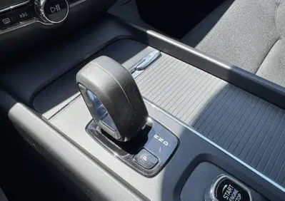 Volvo V60 B4 (d) Geartronic Momentum Business (17)