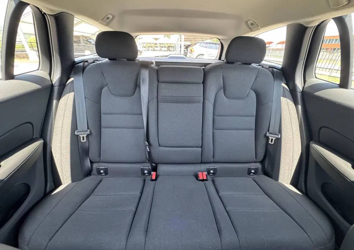 Volvo V60 B4 (d) Geartronic Momentum Business (12)