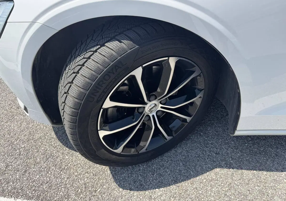 Volvo V60 B4 (d) Geartronic Momentum Business (7)