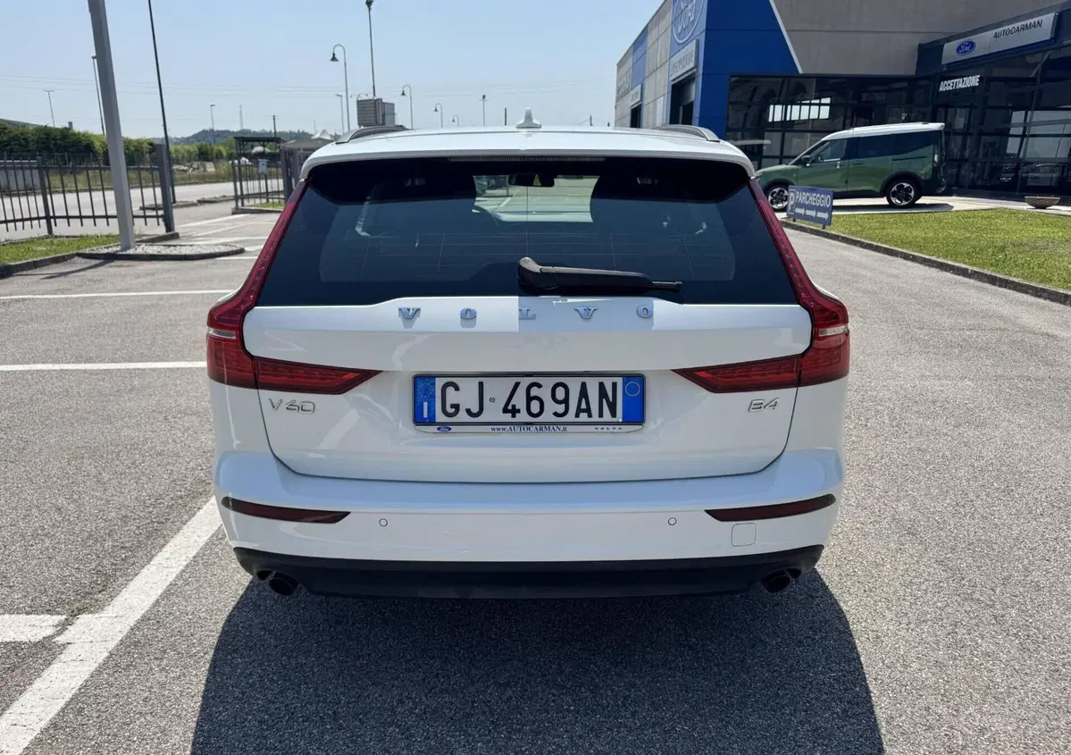 Volvo V60 B4 (d) Geartronic Momentum Business (5)