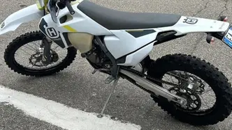 Husqvarna TE 150i (2022) usata