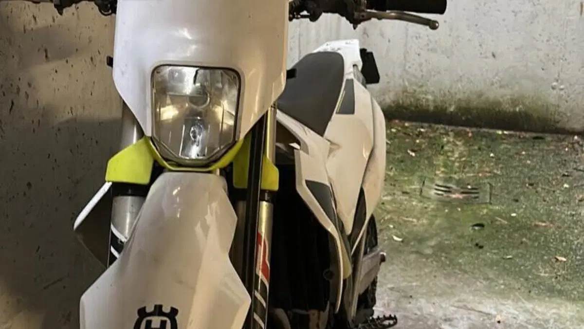 Husqvarna TE 150i (2022)  (4)