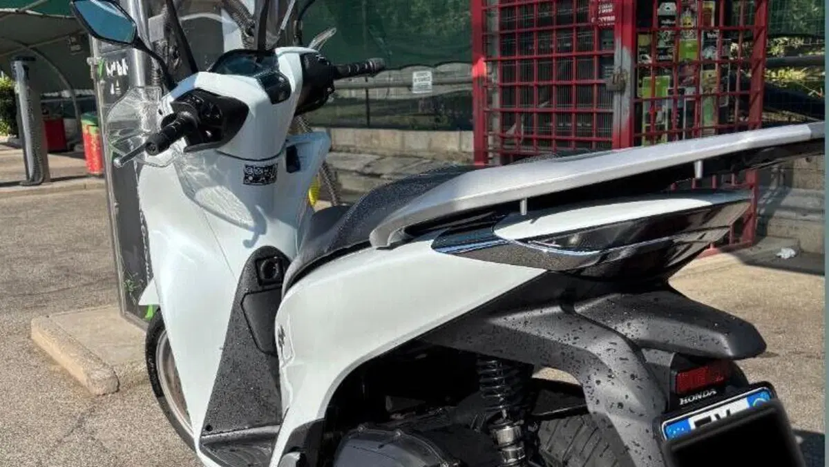 Honda SH 150i (2020 - 23)  (3)