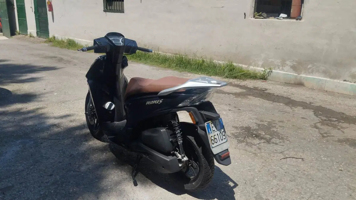 Kymco People 125i S (2020)  (2)