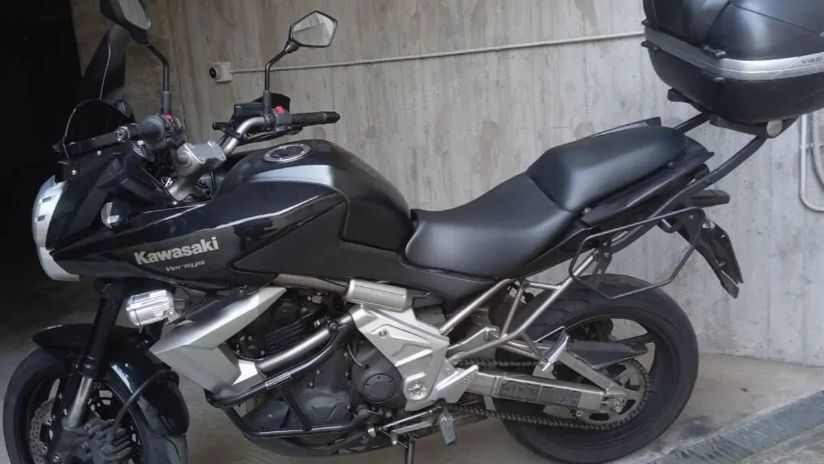Kawasaki Versys 650 (2010 - 13)  (2)