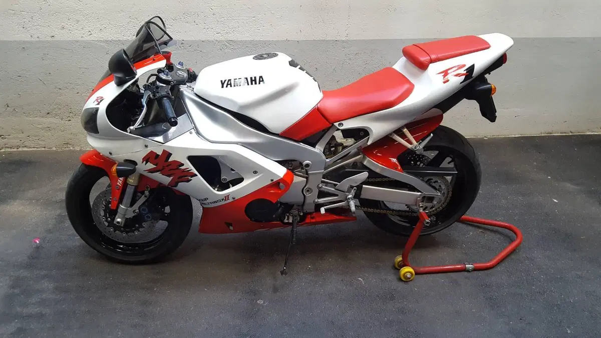 Yamaha   (2)