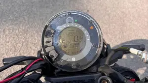 Husqvarna Svartpilen 401 (2021 - 23)  (7)