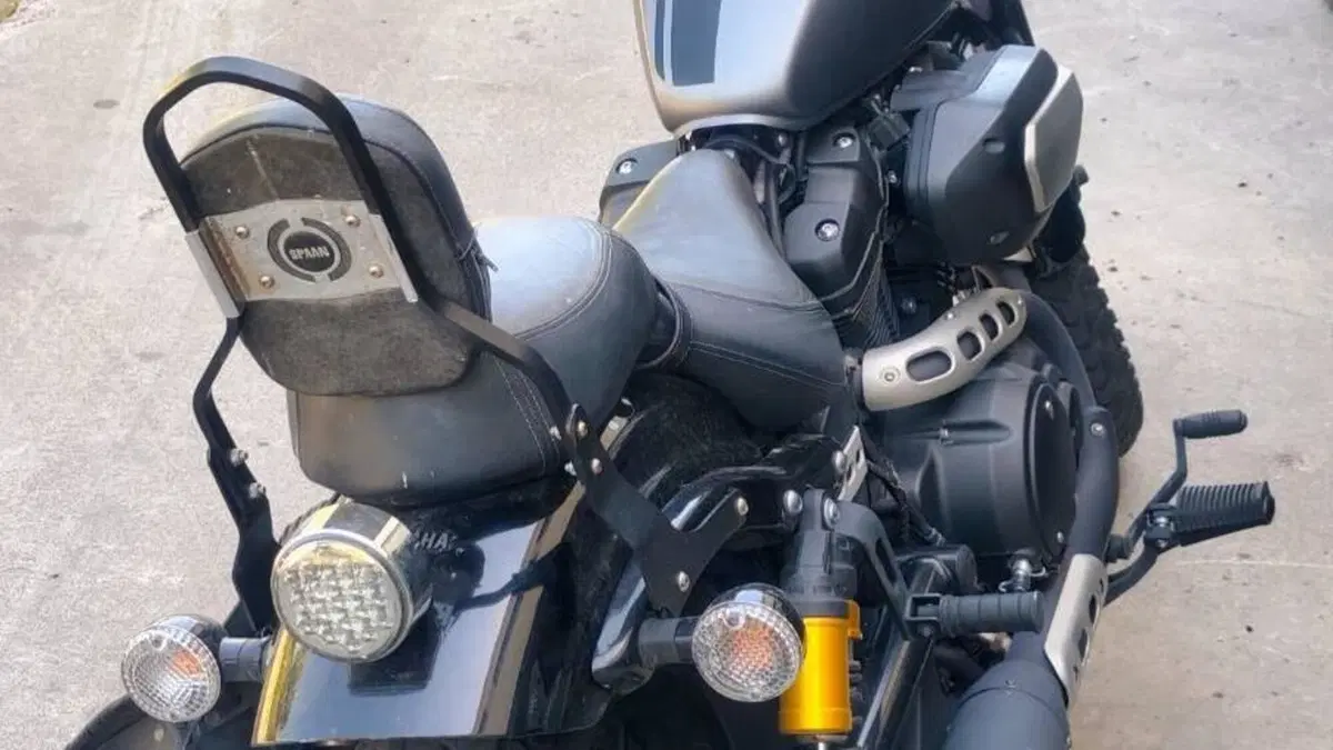 Yamaha XV 950 R ABS (2014 - 16)  (7)