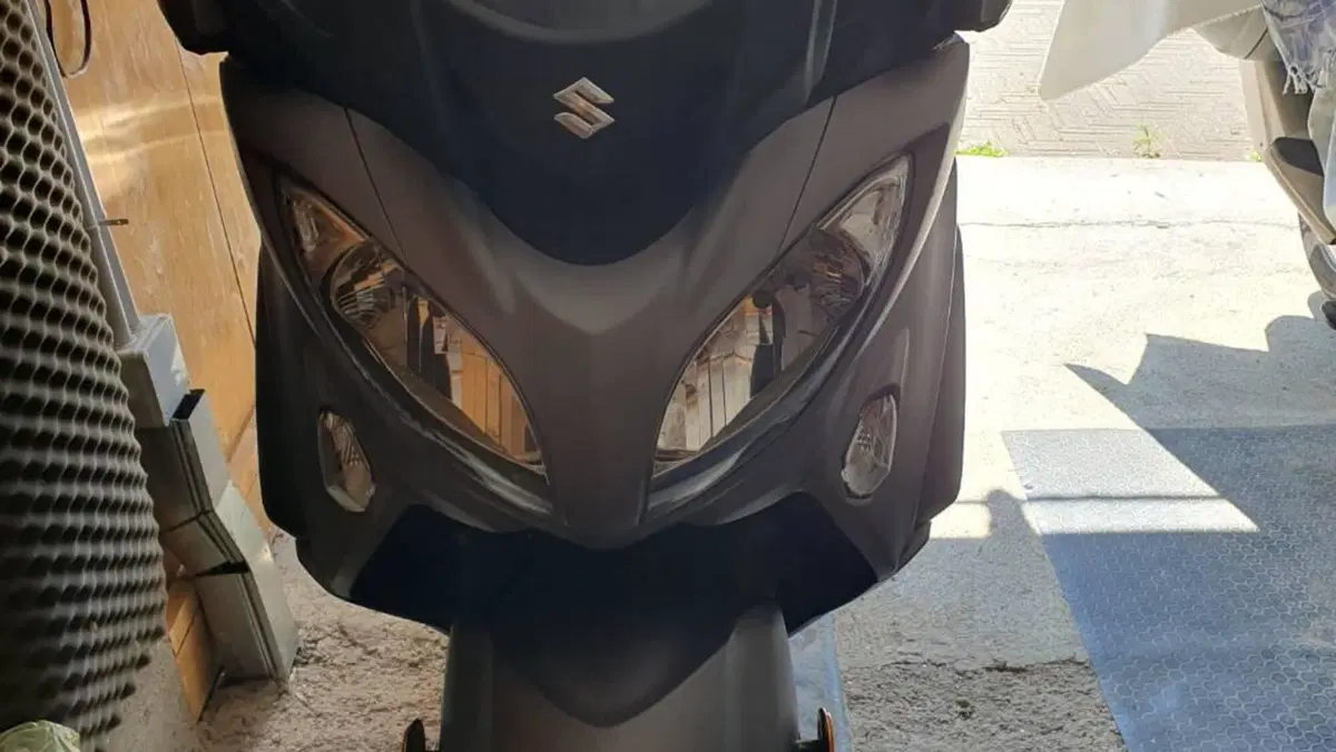 Suzuki Burgman AN 650 Executive (2017 - 20) 