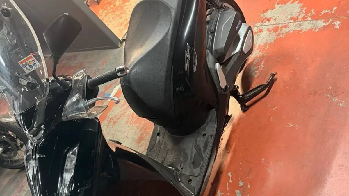 Honda SH 350 (2021 - 24)  (3)