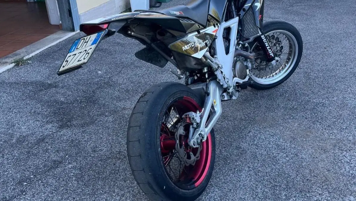 Aprilia SXV 550 (2007 - 14)  (4)