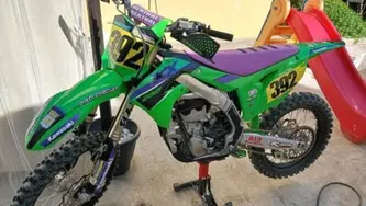 Kawasaki KX250 (2023) usata