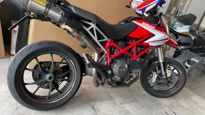 Ducati Hypermotard 796 (2012)  (2)