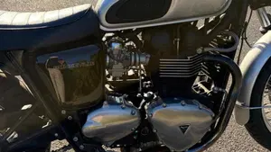 Triumph Bonneville (2007 - 16)  (9)