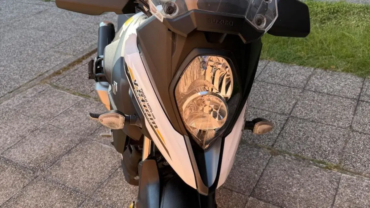 Suzuki V-Strom 650XT (2021 - 25)  (4)