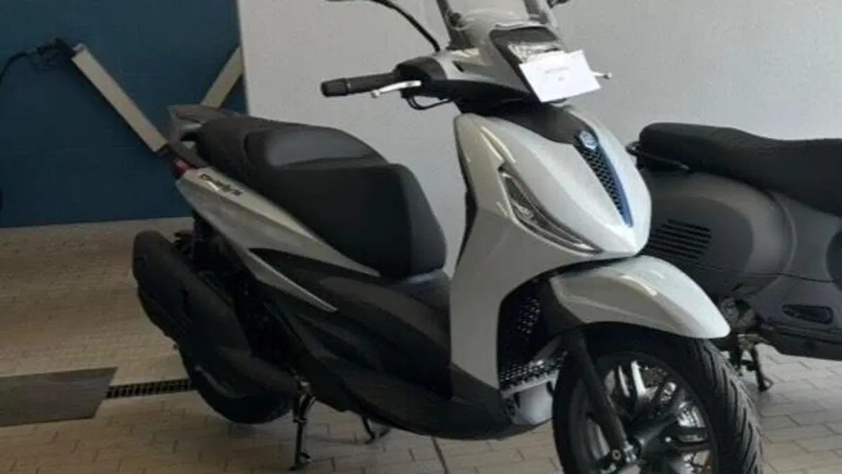Piaggio Beverly 400 S (2025 - 26) 