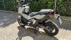 Honda X-ADV 750 DCT (2021 - 24)  (3)