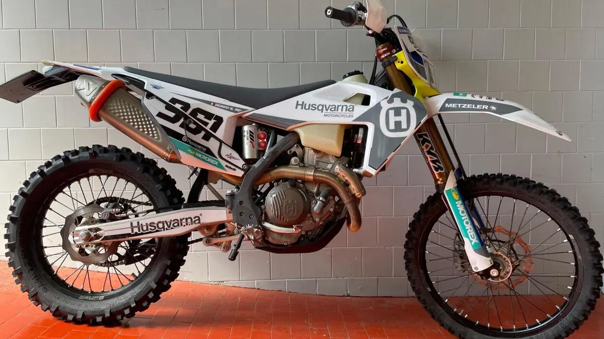 Husqvarna FE 350 (2023)  (2)