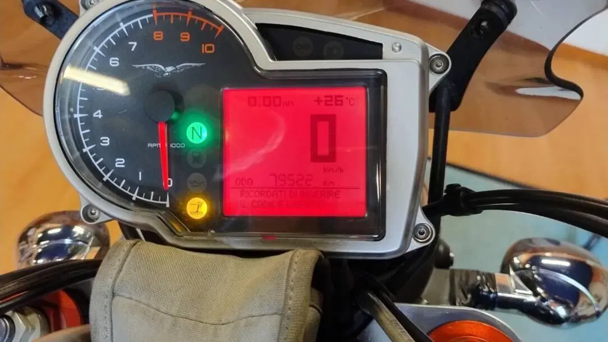 Moto Guzzi Griso 1100 (2005 - 11)  (4)