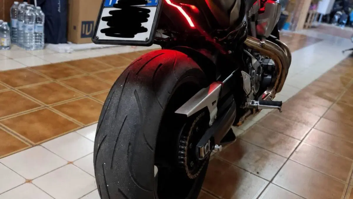 Yamaha MT-01 (2005- 11)  (6)