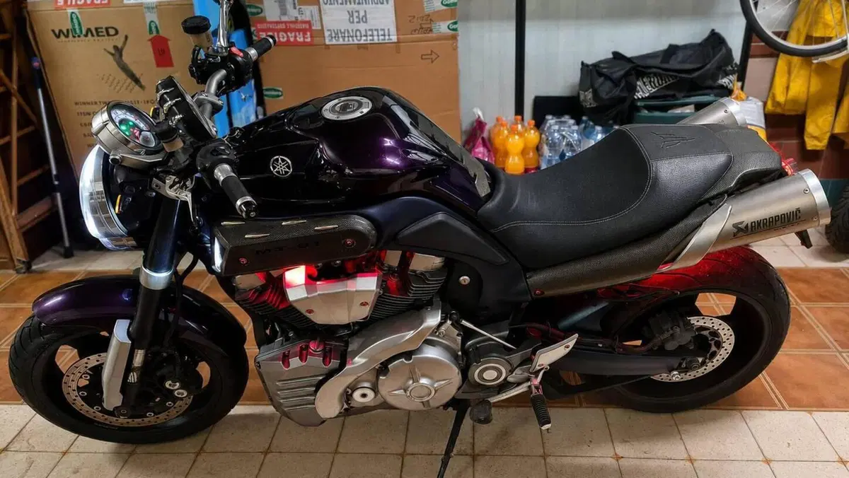 Yamaha MT-01 (2005- 11)  (4)