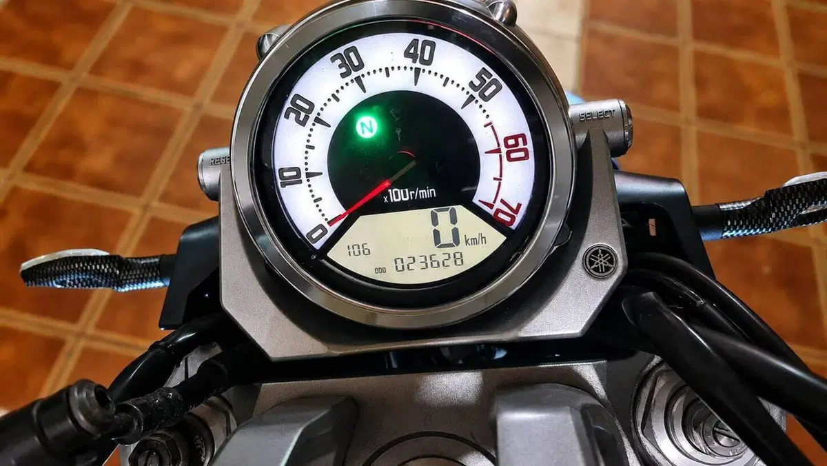 Yamaha MT-01 (2005- 11)  (9)