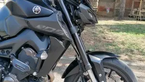 Yamaha MT-09 (2017 - 20)  (2)