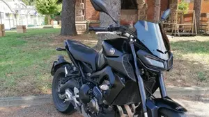 Yamaha MT-09 (2017 - 20)  (5)
