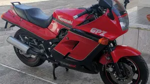 Kawasaki   (8)