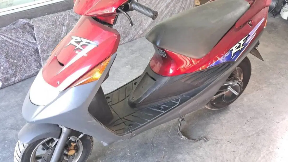 Suzuki UF 50 (2000 - 02)  (2)