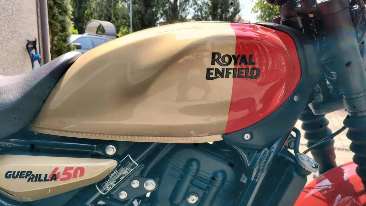 Royal Enfield Guerrilla 450 (2024 - 26)  (8)